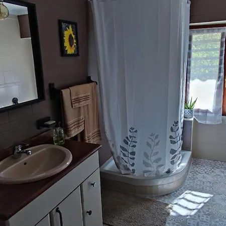 La Casita De Pajares Country house *